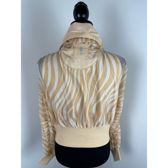 NWOT Free People Movement Tan Zebra Print half zip windbreaker XS - Picture 5 of 8